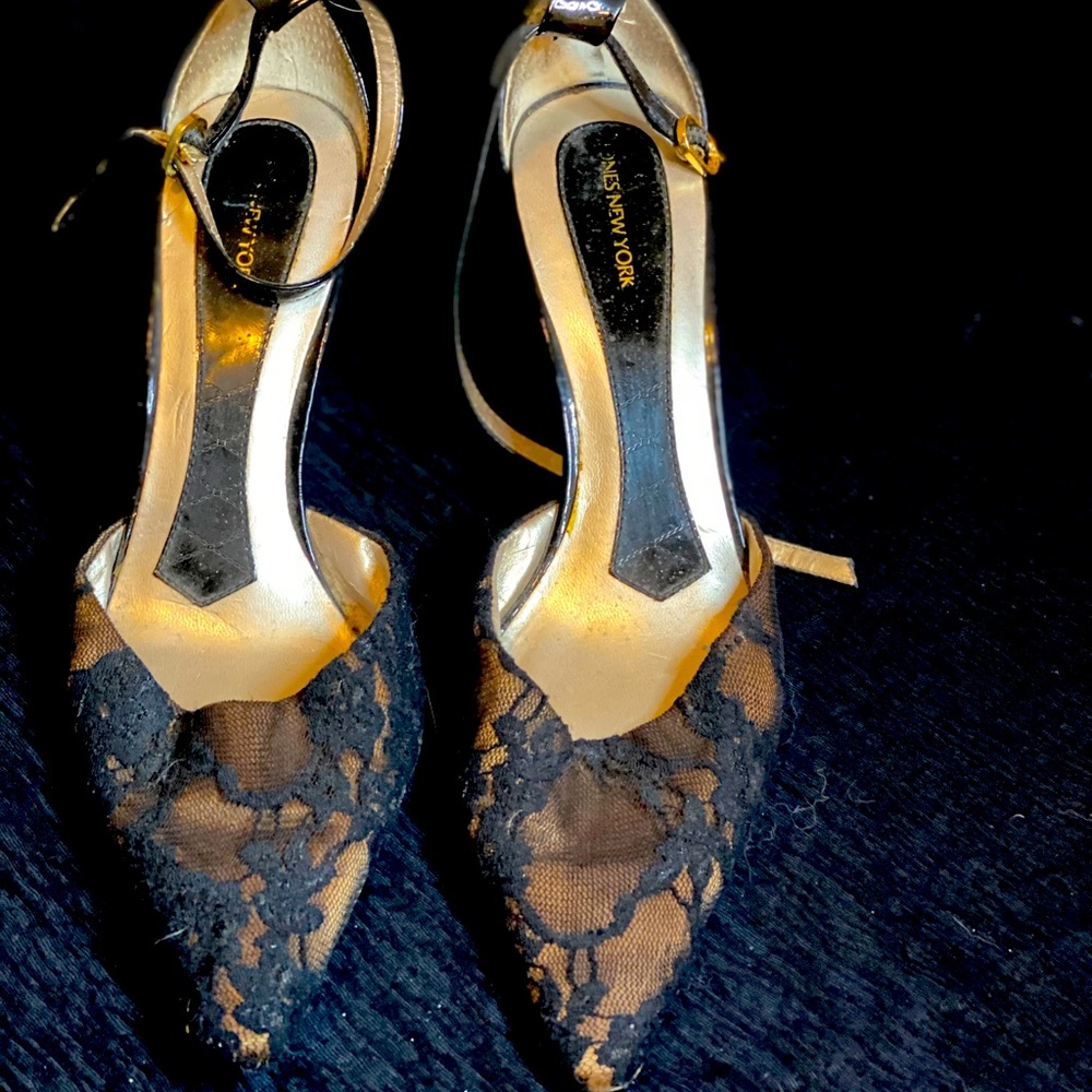 Jones New York black lace high heels